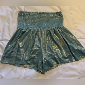 The pants store shorts